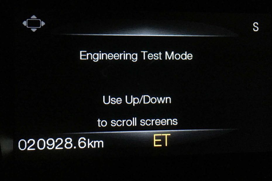 Aufnahme des Engineering Test Mode (ET) im Cockpit des Ford Mustang